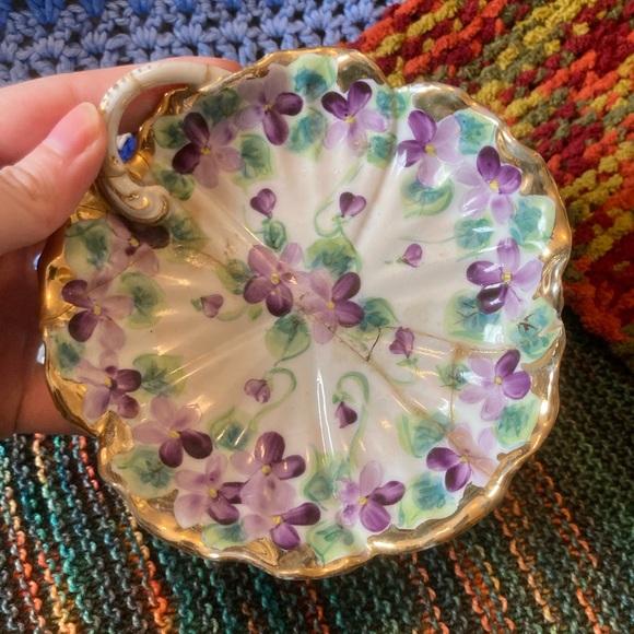 Repaired Vintage Purple and Green Floral Handled Plate - Picture 1 of 14